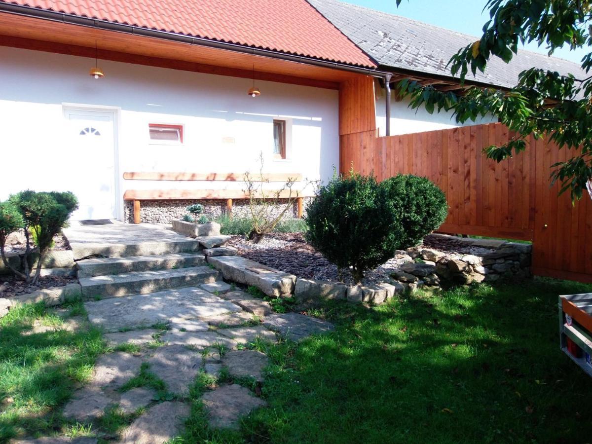 Muj Domecek Apartment Nevcehle Exterior photo