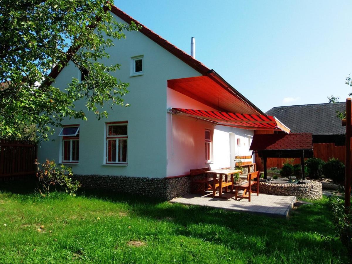 Muj Domecek Apartment Nevcehle Exterior photo